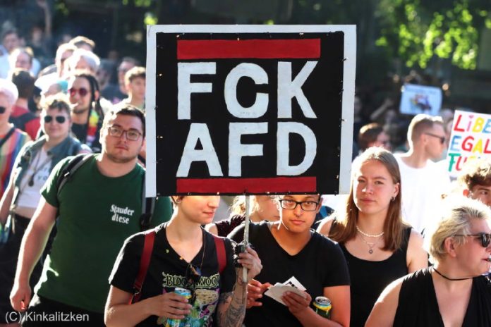 Essen: Mehrere Tausend Menschen demonstrieren gegen AfDIm Vorfeld des AfD-Bundes...