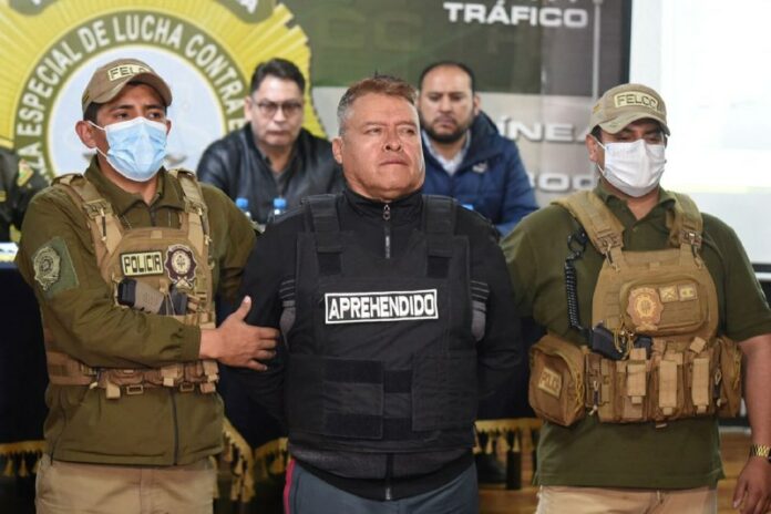 Ein bolivianischer General versuchte, die Polizei auf seine Seite zu ziehenDas ...