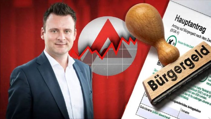 „Zollgewerkschafts-Chef schlägt Alarm: Seit der Bürgergeld-Einführung der Ampel ...