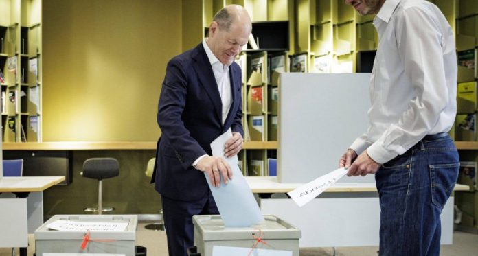 Europawahl: Scholz' Partei SPD liegt in der BRD nur noch an dritter Stelle (14%...