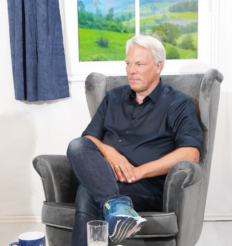 In Kürze geht es los. Heiko Schöning ist schon im Studio und bereit, die Fragen ...