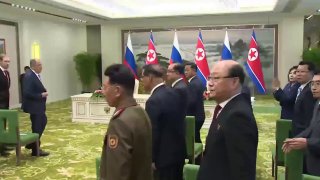 Der unterzeichnete Vertrag über eine umfassende strategische Partnerschaft zwisc...