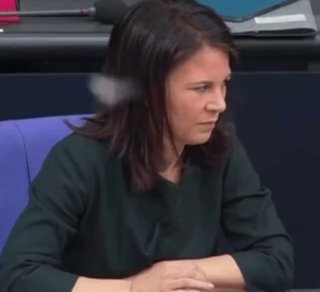 Visa-Schummel? Auswärtiges Amt bestätigt laufende Verfahren gegen eigene Mitarbe...