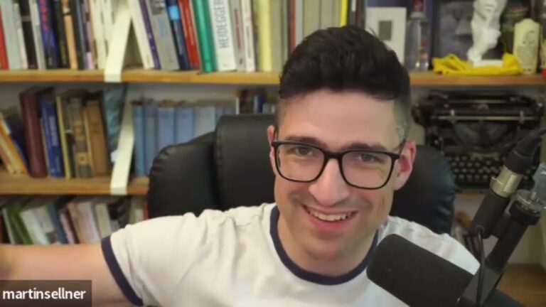 Ich war im "Kreuzverhör"Hört rein:https://youtu.be/FP3WYpOrLwAMartin Sellner im ...