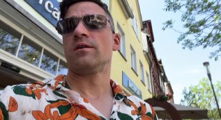 Der Kaffee war top! Jetzt spaziere ich noch ein bisschen in der Stadt rum, viell...