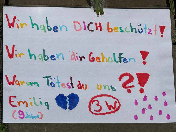 Erschütterndes Schild... Dieses Schild am Gedenkort für die Opfer des Islamterro...