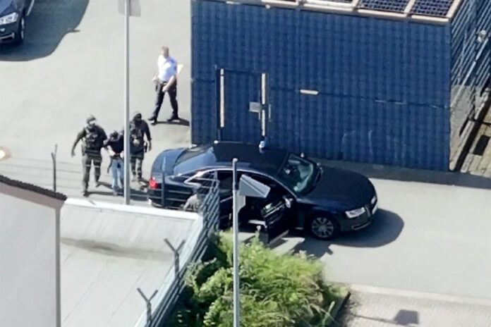 Mutmaßlicher IS-Mitglied in Karlsruhe vor Haftrichter