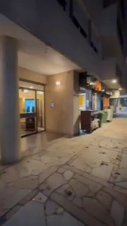  Eine Frau die als Wache aus der Ferne arbeitet.@waswenn8...