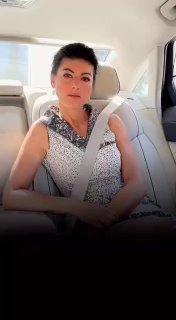  Sarah Wagenknecht mit ein paar Kritikpunkten zum Programm der AFD. Phantom-Schw...