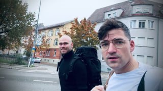 Auf in Richtung Schweiz! Es geht los! Der Tag startet mit einem Gespräch mit Sch...