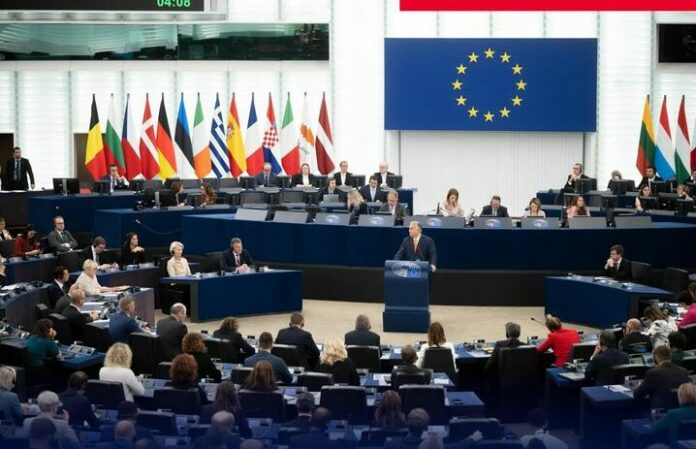 Viktor Orbán und das Europäische Parlament Viktor Orbán und das Europäische Parlament
