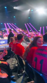 Ein Blick hinter die Kulissen von DSDS. Deswegen rastet das Publikum auch immer ...