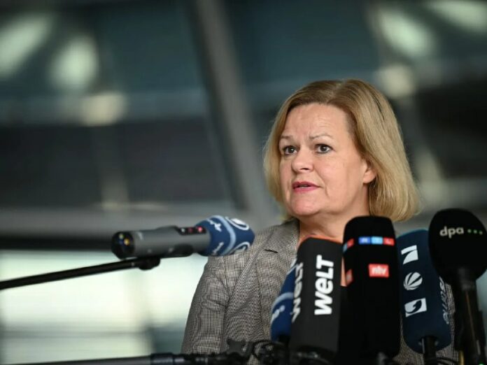 Faeser erwartet keine große Welle von KriegsflüchtlingenBundesinnenministerin Na… Faeser erwartet keine große Welle von KriegsflüchtlingenBundesinnenministerin Na…