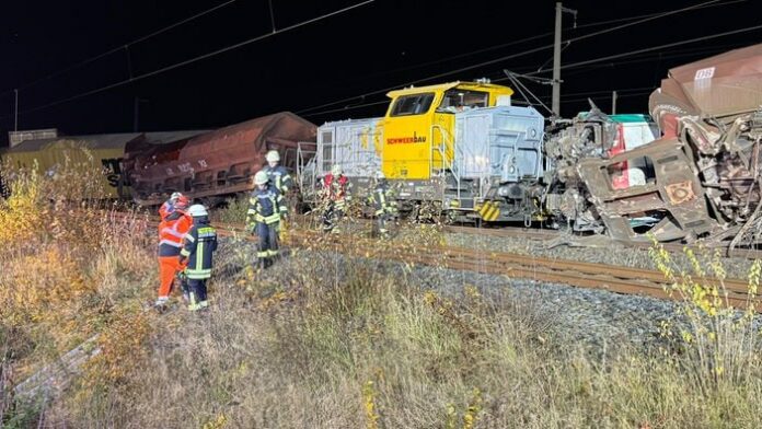 Güterzug zwischen #Köln und #Aachen entgleist – drei Verletzte In Güterzug zwischen #Köln und #Aachen entgleist – drei Verletzte In der Nähe von K…