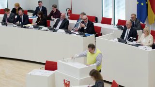 Brandenburger #AfD will ausländische Lebensmittel verbietenDer AfD-Abgeordnete …