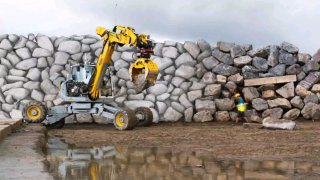  ETH Zürich - Autonomer Bagger baut sechs Meter hohe Trockensteinmauer ETH-​Fors...