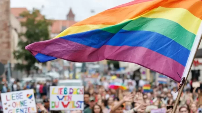 Etwa 100 Deutsche haben jeden Tag ihr Geschlecht gewechselt Etwa 100 Deutsche haben jeden Tag ihr Geschlecht gewechselt