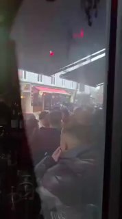 Fans des Hamburger SV sollen Kölner in St. Pauli angegriffen habenVor dem Topspi…