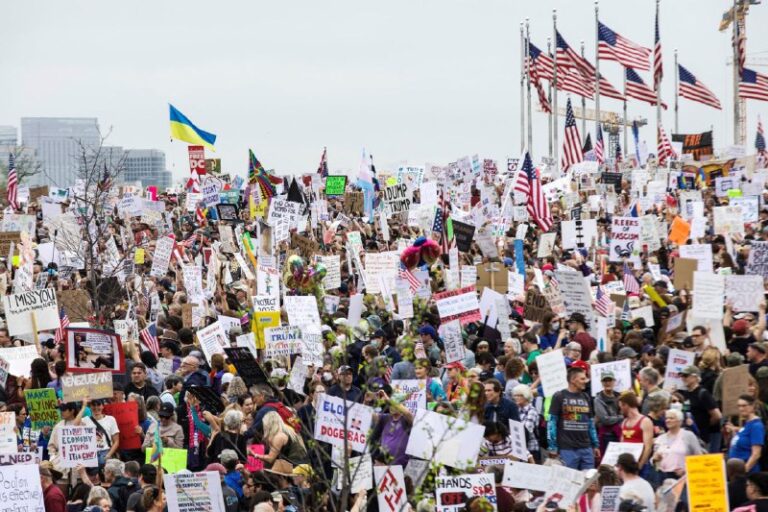  Gegenoffensive der Globalisten gegen Trump!Auf den ersten Blick ist der Sinn di...