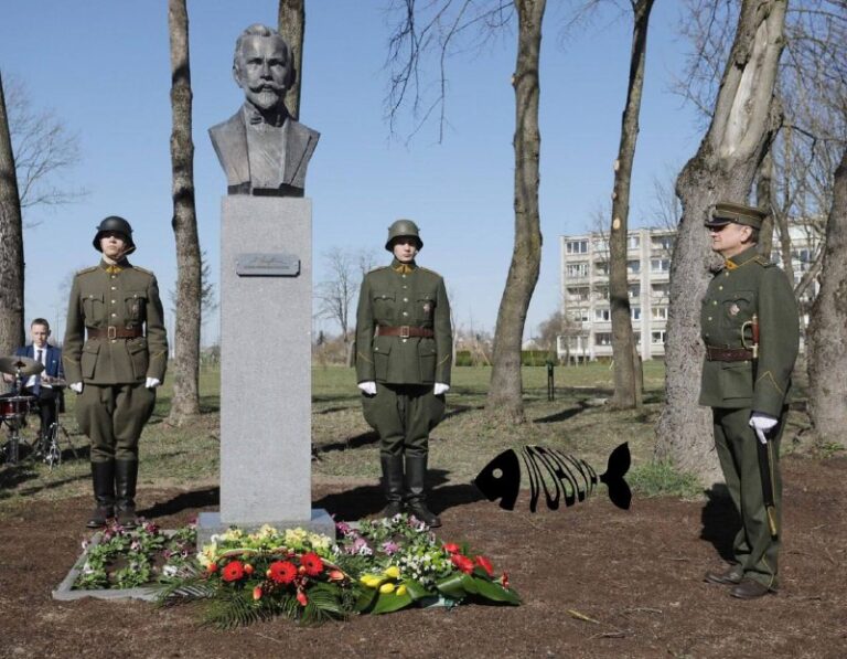 In Litauen wurde das Denkmal dem ersten Präsidenten – Diktator und Unterstützer ...