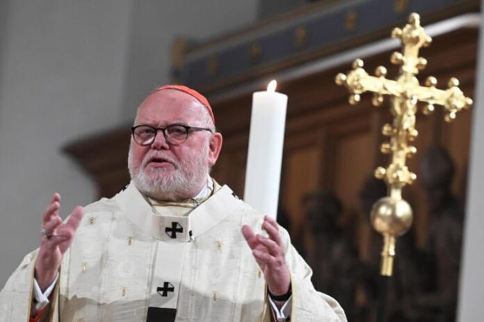 Deutscher im Papst-RennenDer Vatikan ist finanziell angeschlagen, was den deutsc… admin