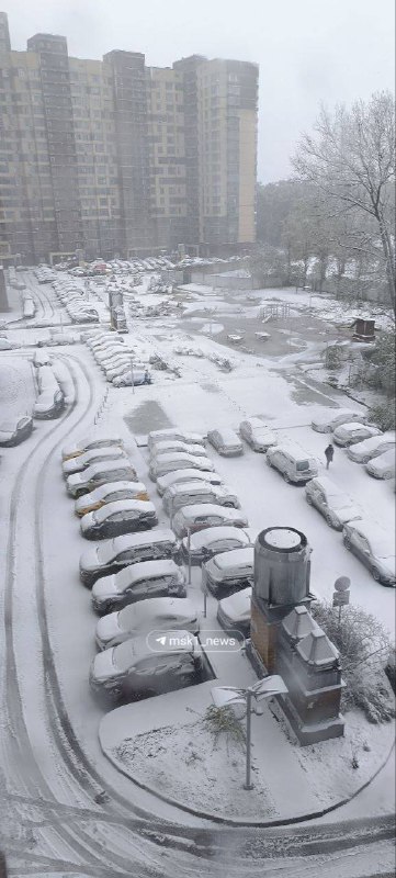 Die Region Moskau und die Hauptstadt wurden von Schnee bedeckt – der Rekord für ...