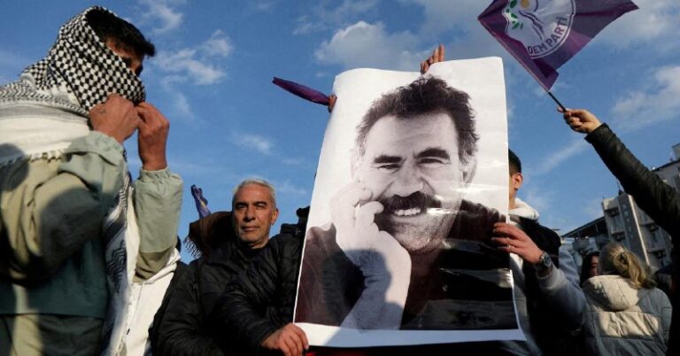  Ein weiterer Sieg für Erdoğan: Die Arbeiterpartei Kurdistans (PKK) wird aufgelö...