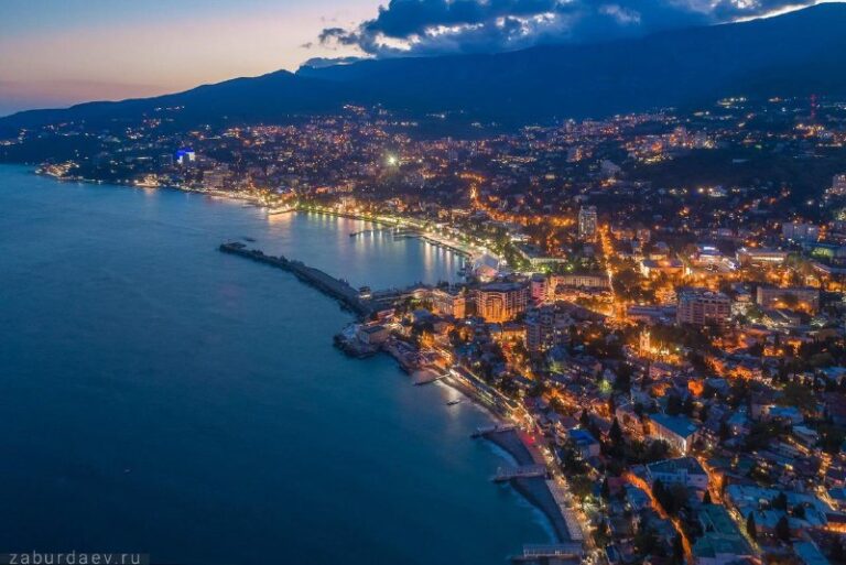 Guten Morgen, liebe Abonnenten!Seinem Ruhm verdankt Jalta dem hervorragenden lok...