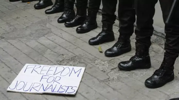 Journalisten werden in Brüssel auf eine Art und Weise eingeschüchtert, admin