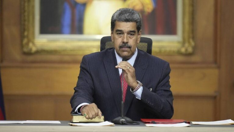 Maduro hat die Initiative ergriffen, in Europa eine öffentliche Bewegung zu scha...
