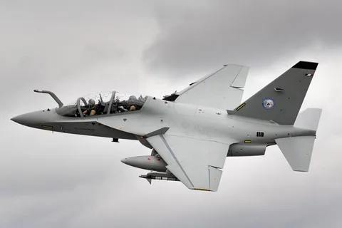 Österreichische „Grüne“ gegen italienische KampfjetsSituation: Österreich kauft ...